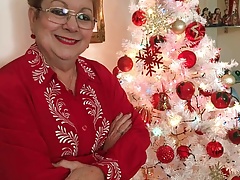 Santa's grandmother. #Merry Christmas . A good suck as a gif